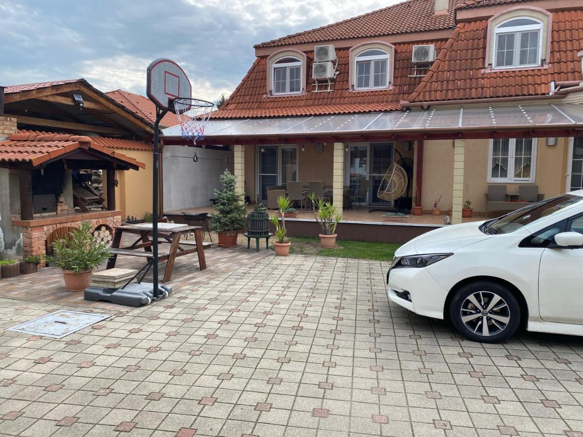 Ambrozia Guesthouse Nagykanizsa Exterior foto