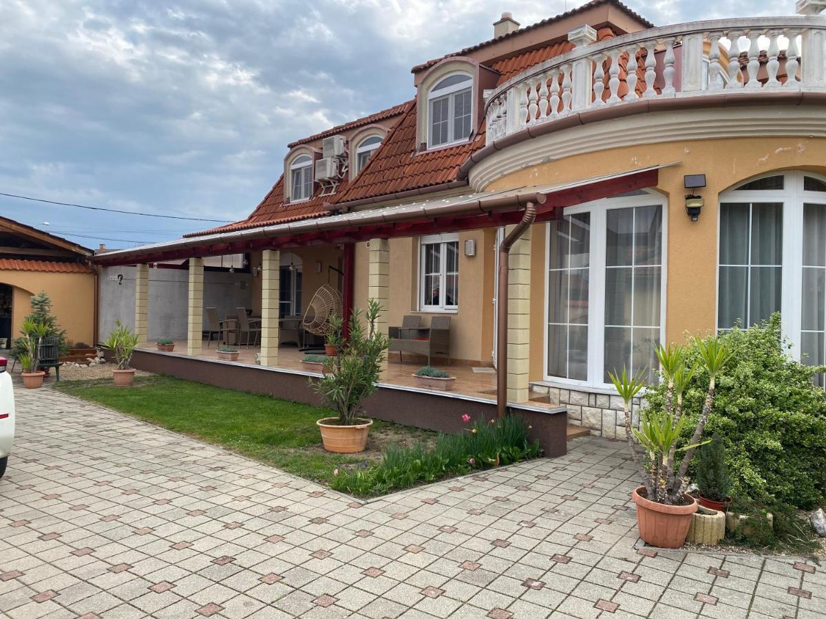 Ambrozia Guesthouse Nagykanizsa Exterior foto