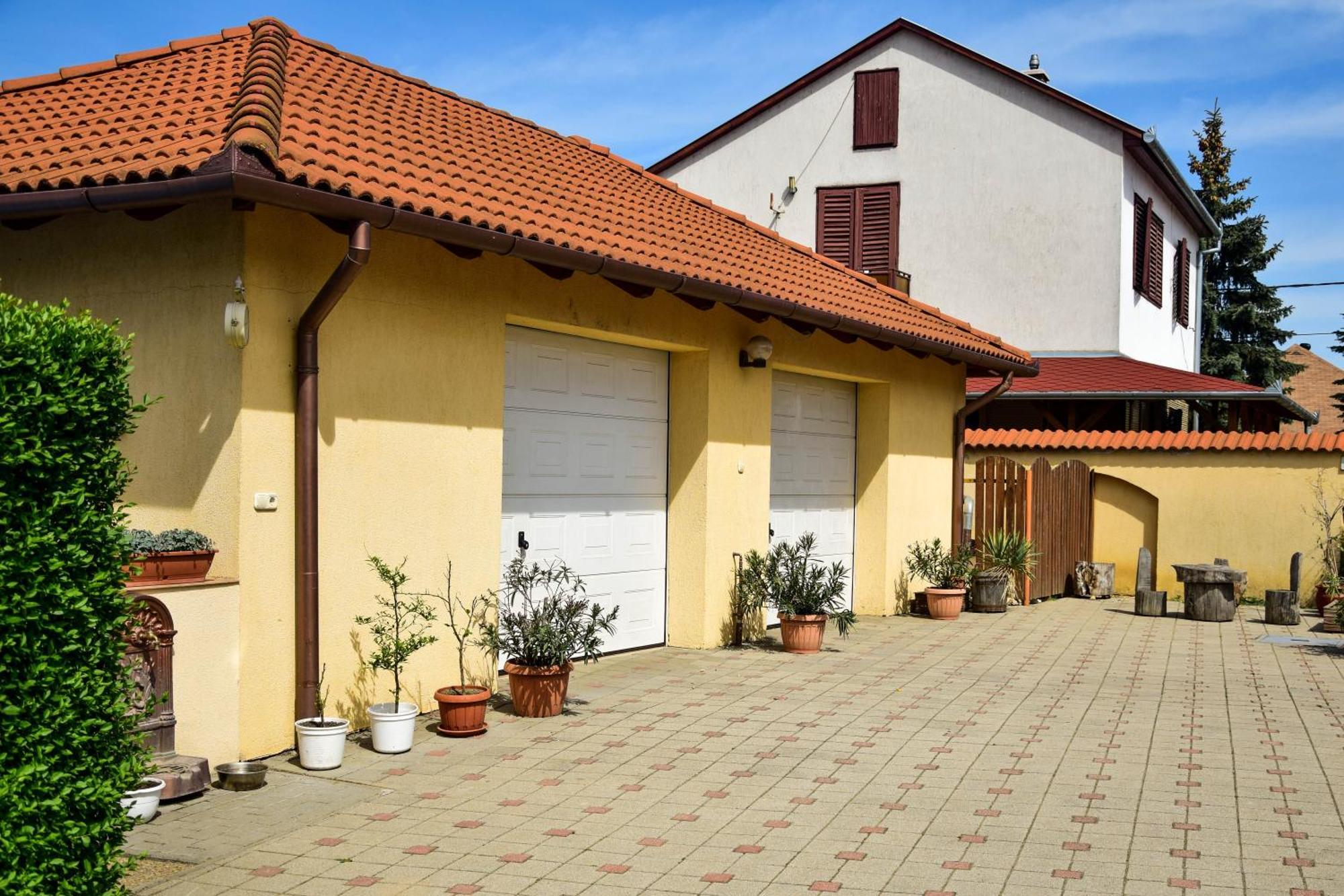 Ambrozia Guesthouse Nagykanizsa Exterior foto