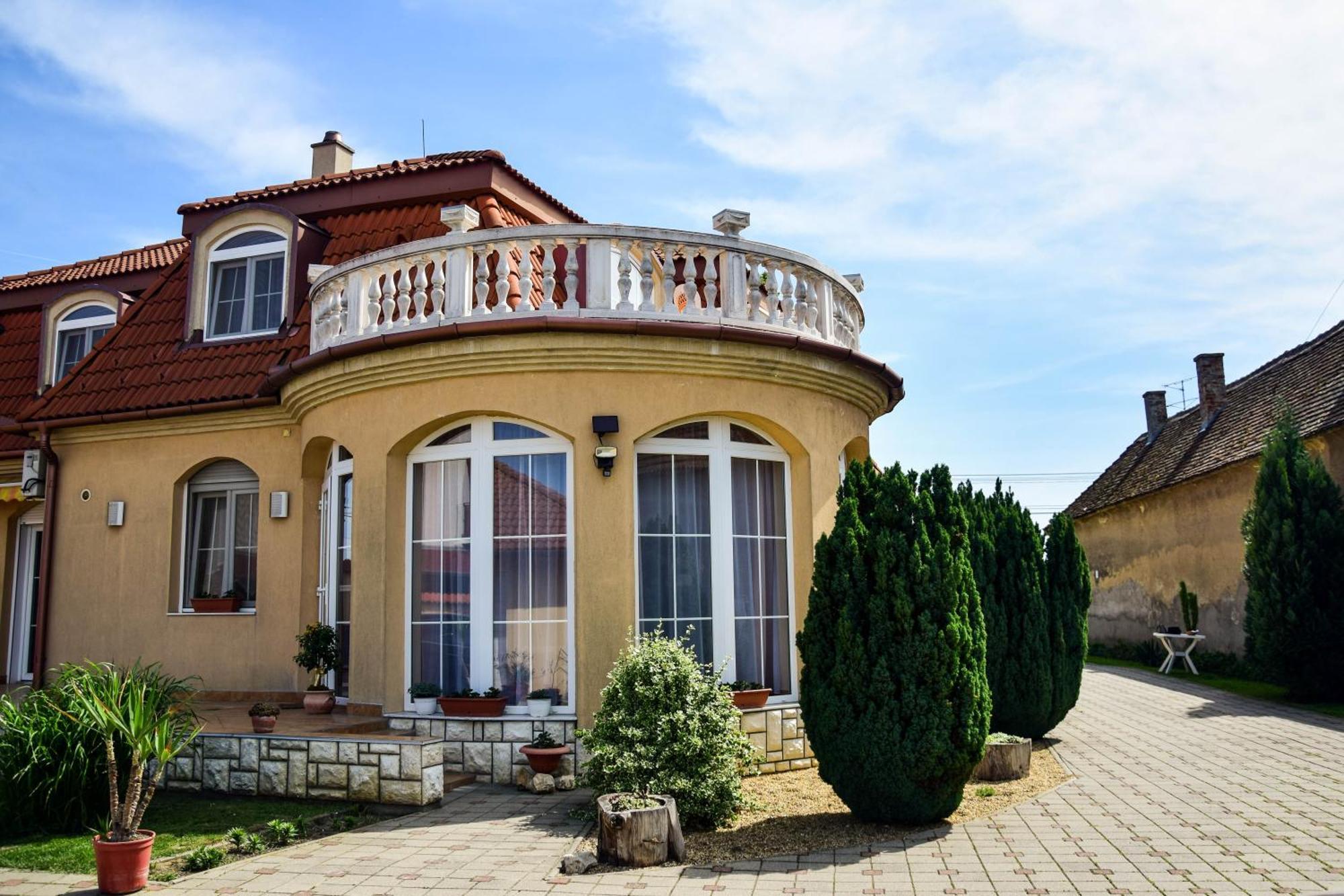 Ambrozia Guesthouse Nagykanizsa Exterior foto